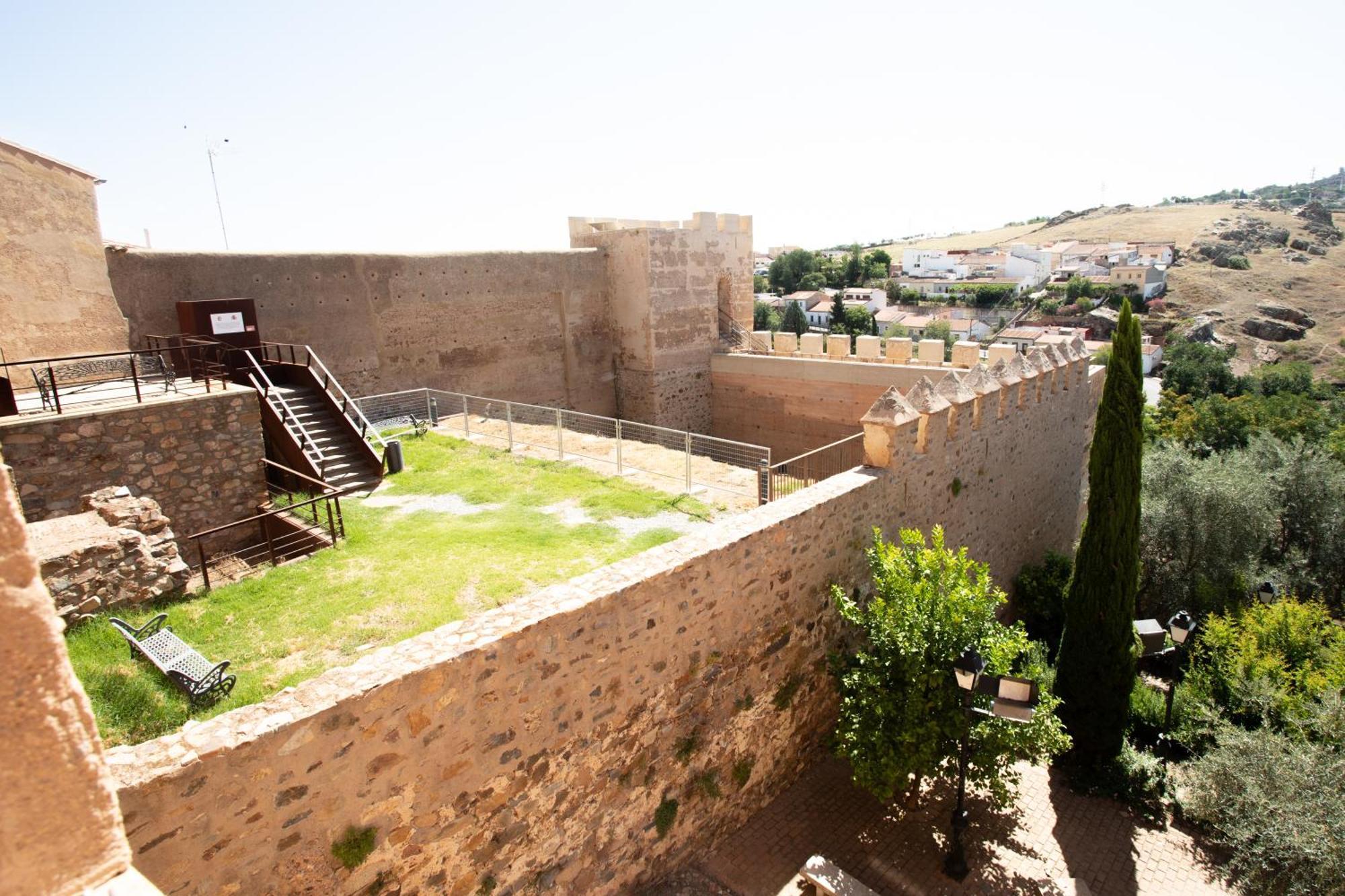 Apartamento Baluarte De Los Pozos Caces Kültér fotó